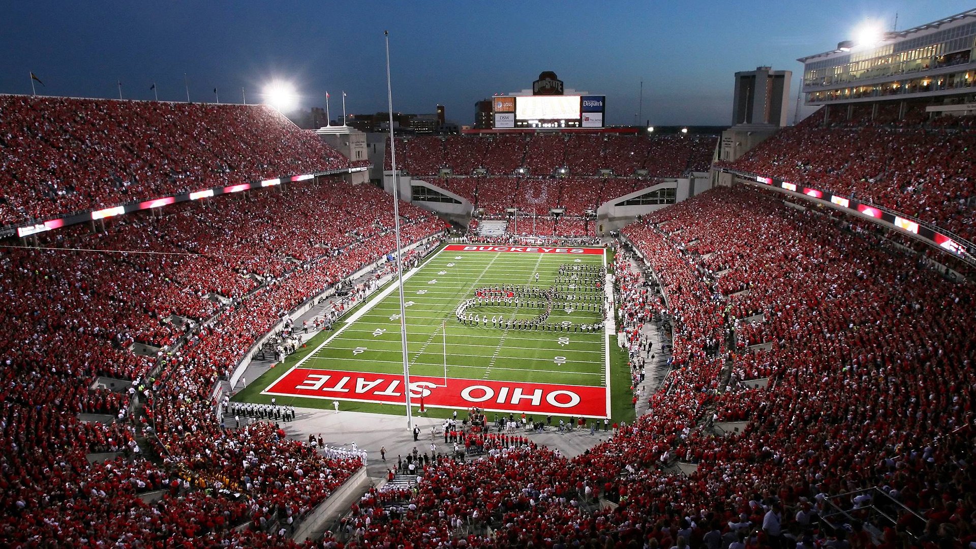 “德甲夺冠集团火拼,胜负悬念究竟归谁?”,德甲连冠