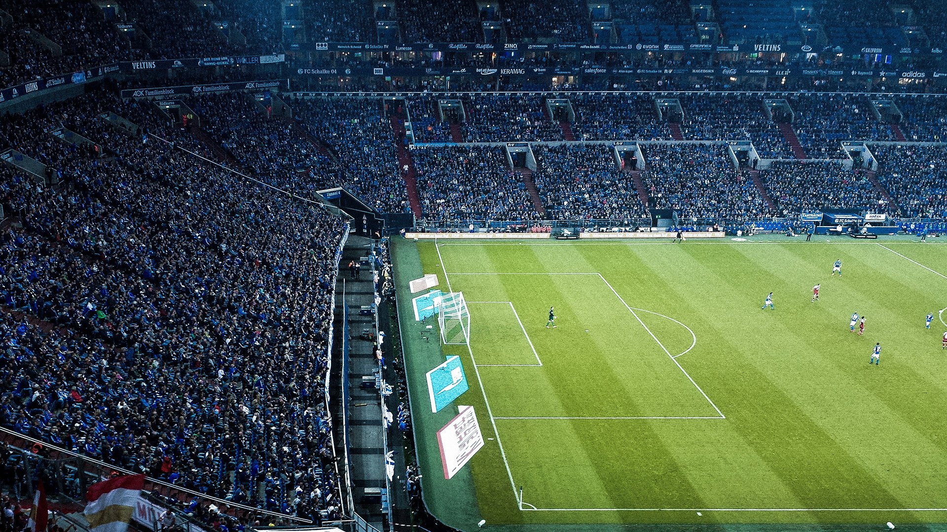 “足球+智慧场馆”在全国多地铺开,行业基础设施不断升级,智慧城足球场